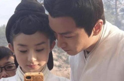 陈晓探班赵丽颖视频,甜蜜互动曝光，现场温馨氛围满满